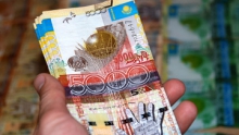 Среднемесячная зарплата в Казахстане в июле выросла до 125 тысяч 936 тенге