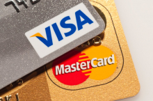 Банки РФ готовят к отключению от Visa и Mastercard
