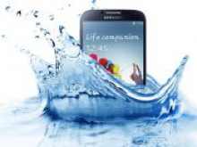 Samsung представила водостойкую версию Galaxy S4
