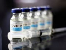 Pfizer и BioNTech планируют произвести 2 млрд доз вакцин в этом году