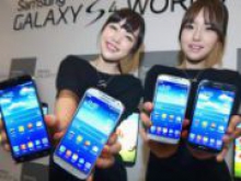Победа корейцев: Samsung Galaxy S4 обошел iPhone 5 по продажам в США