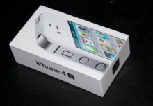 Продажи iPhone 4S в Казахстане начнутся 21 октября