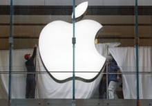 Apple закрыла фирменные магазины в США
